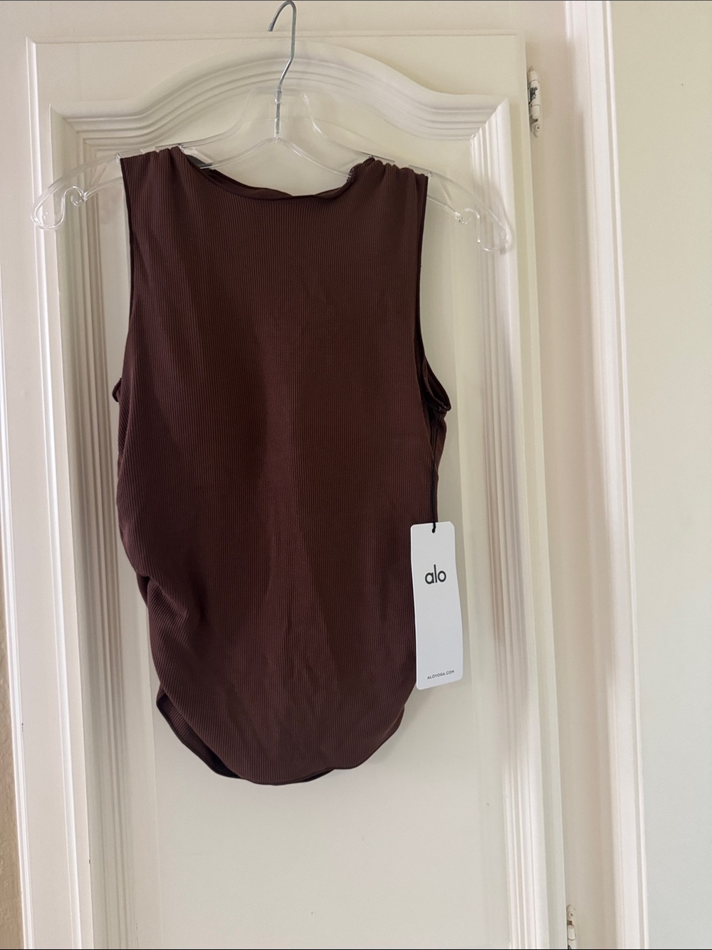 ALO Yoga Ribbed En Pointe Chocolate Brown Sleeveless Tank